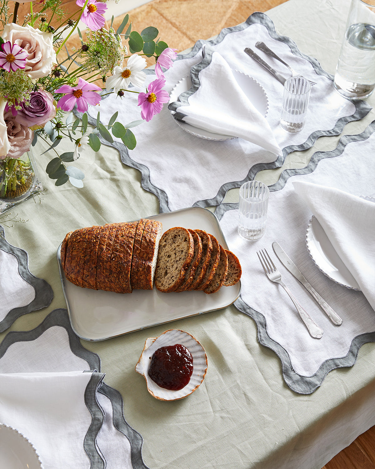White & Mineral 100% French Flax Linen Scalloped Placemats (Set of Four)